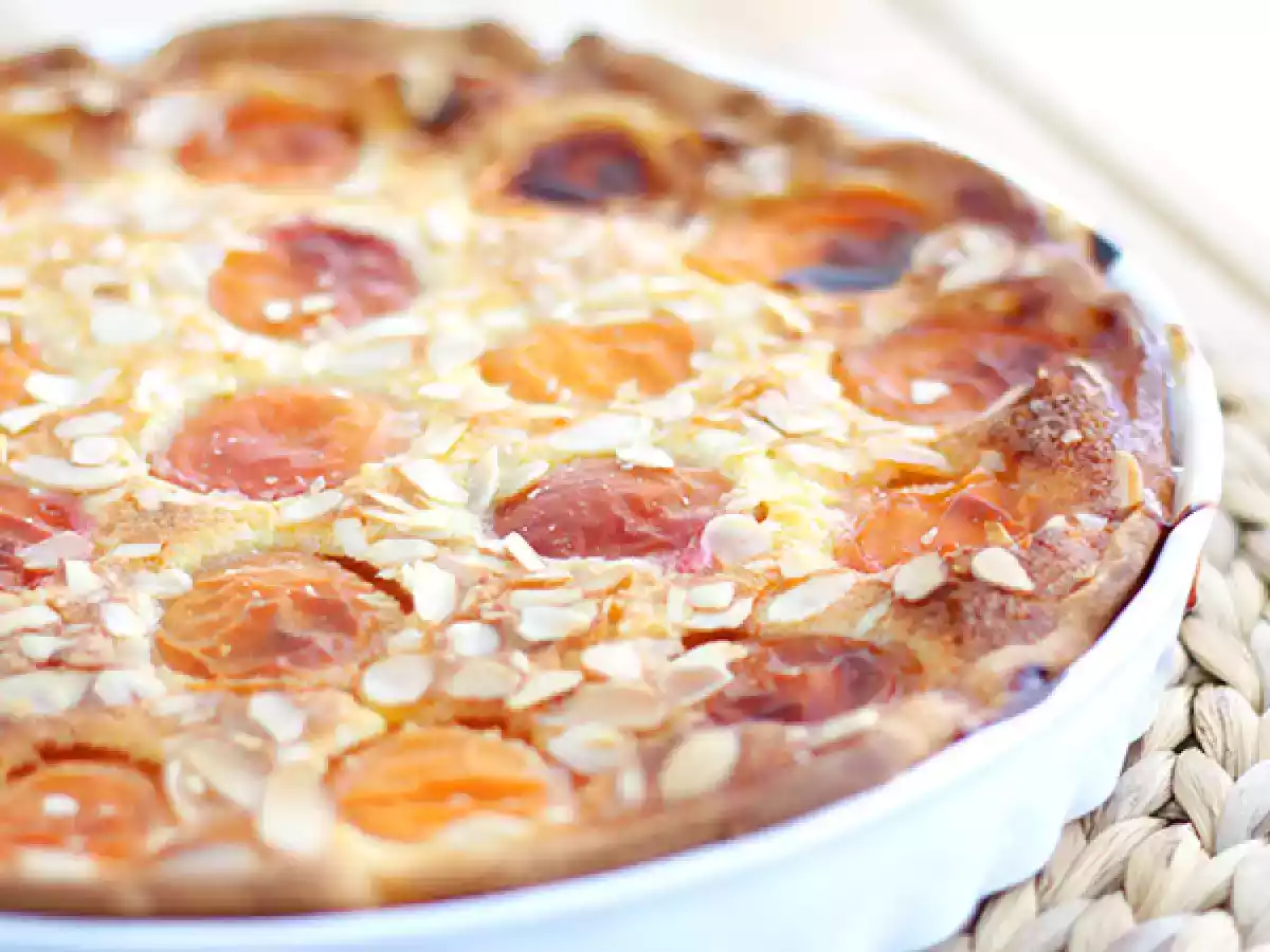 Apricot and almonds tart - video recipe ! - photo 3