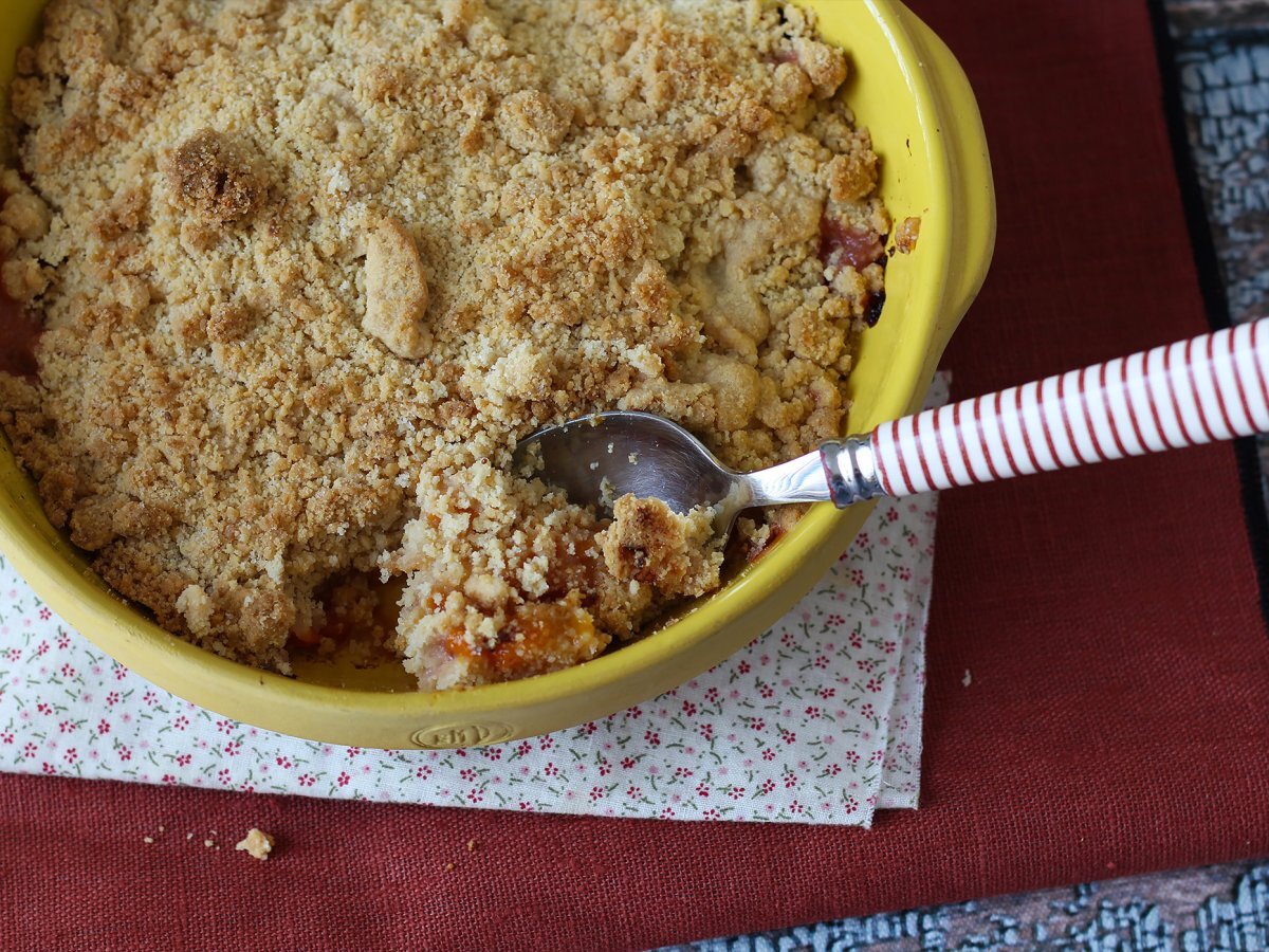 Apricot crumble, the super comforting melting and crunchy dessert - photo 3