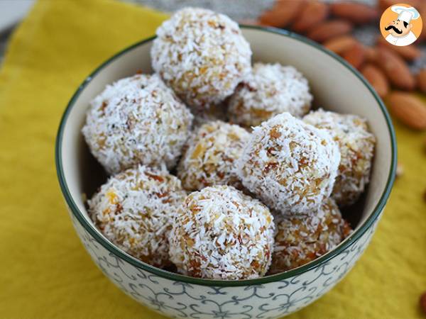 Apricot energy balls with green tea and coconut - photo 4