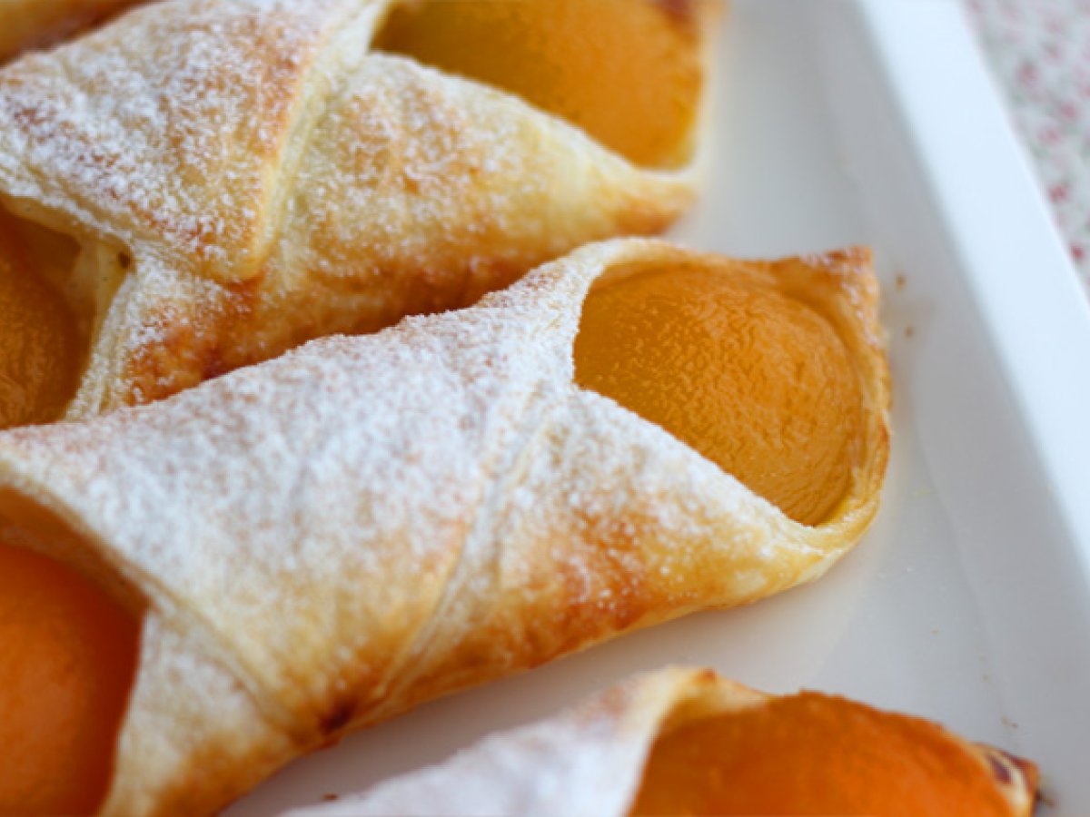 Apricot hand pies, Recipe Petitchef