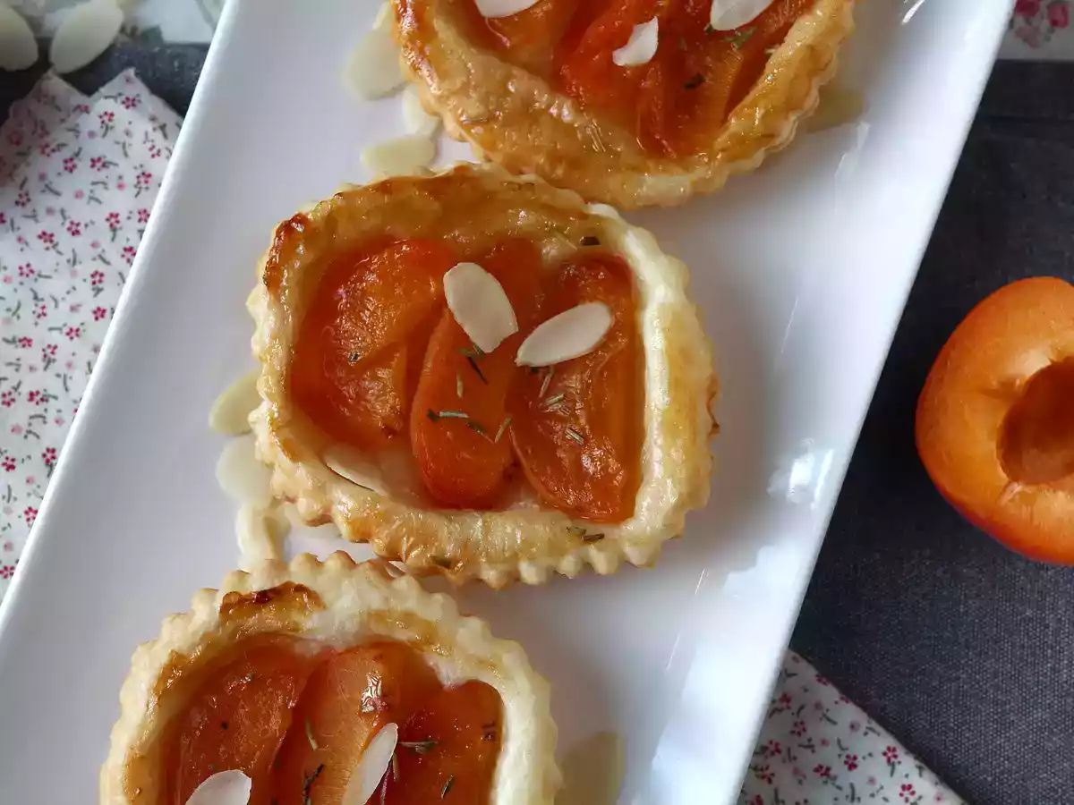 Apricot tatin tartlets, an easy an quick dessert! - photo 6