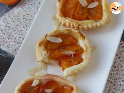 Apricot tatin tartlets, an easy an quick dessert! - photo 4