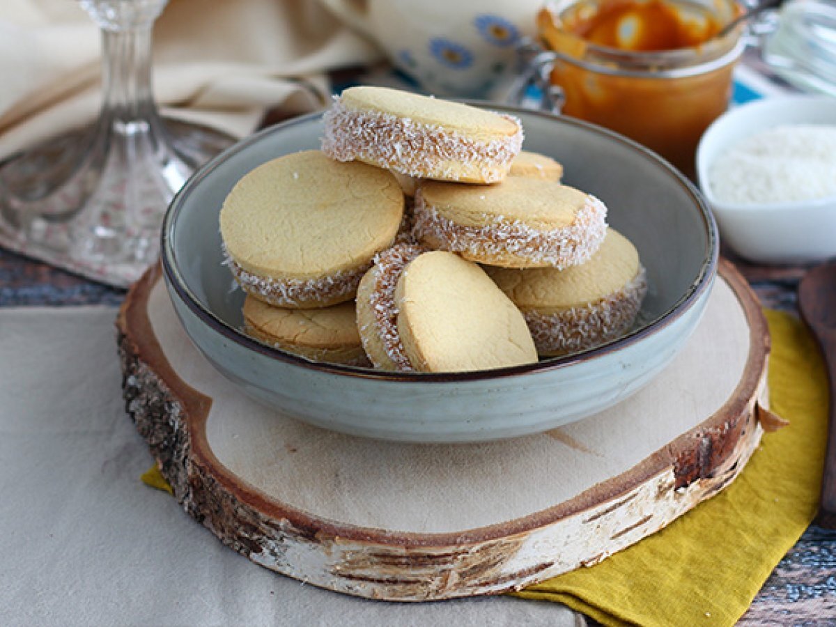 Argentinian alfajores