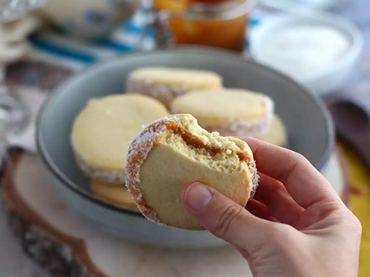 Argentinian alfajores - coconut and dulce de leche sandwich cookies - photo 2