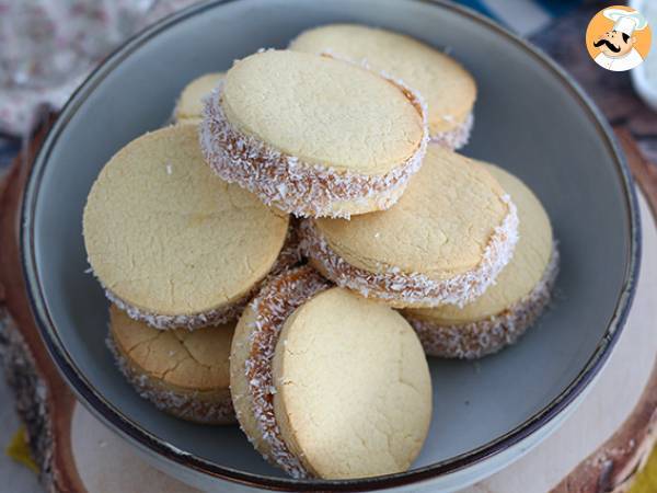 Argentinian alfajores - coconut and dulce de leche sandwich cookies - photo 5