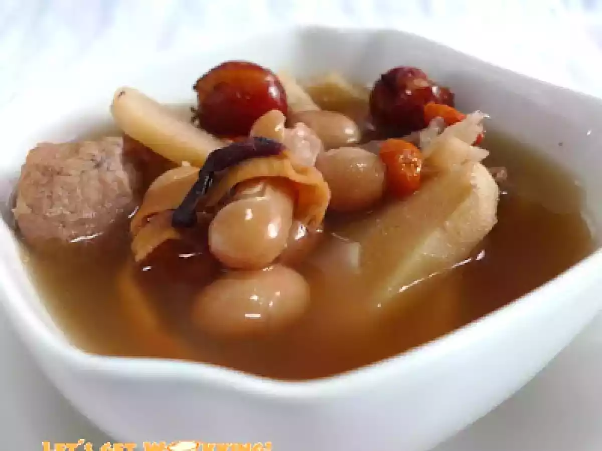 Arrowroot with Cranberry Beans Soup