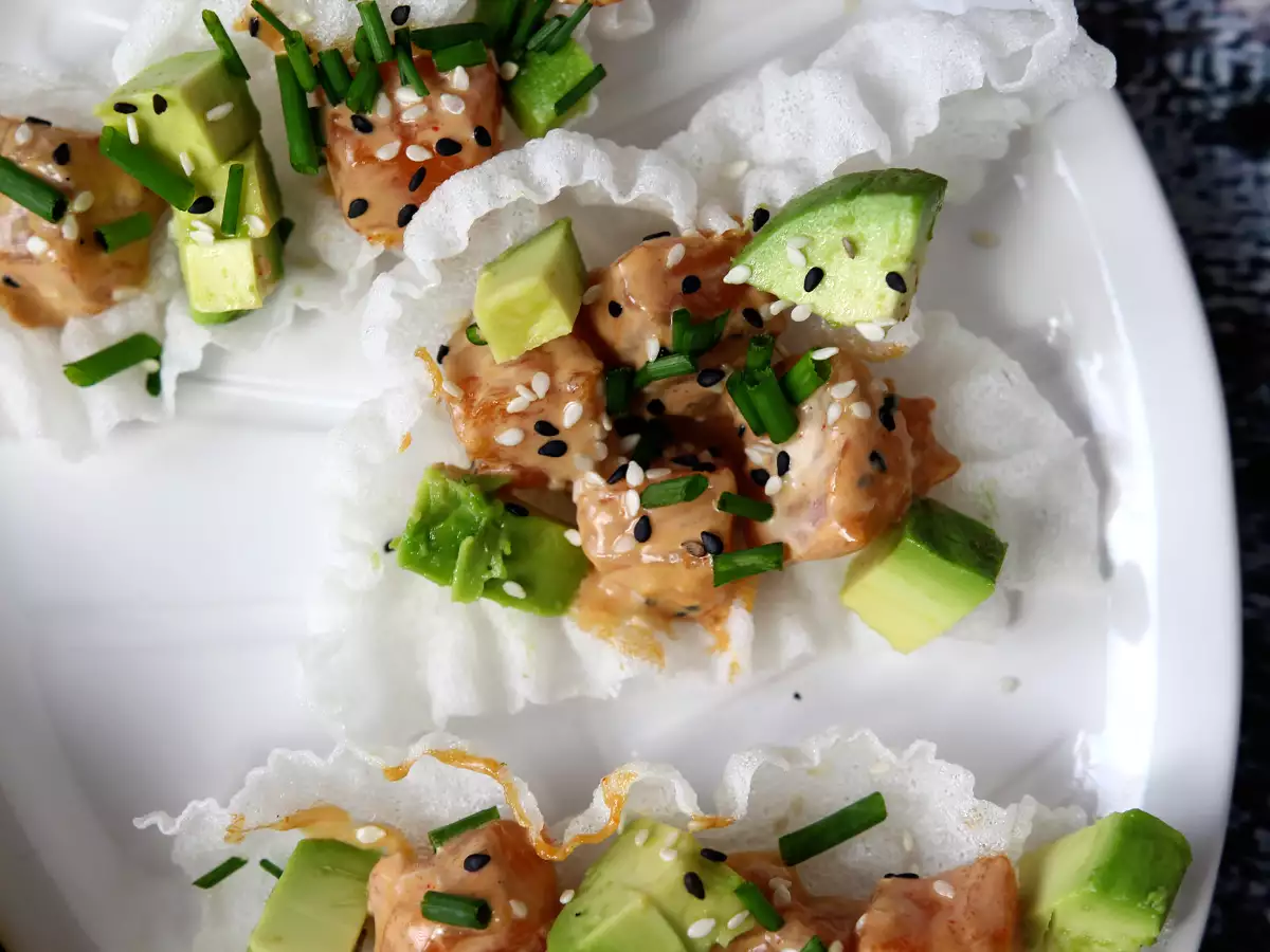 Asian-style tacos: salmon tartare in a rice paper crisp - photo 7