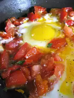 Eggs with tomatoes recipe - simple and tasty dinner
