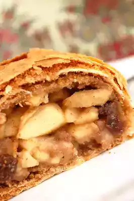 Authentic apfelstrudel recipe: easy homemade dessert