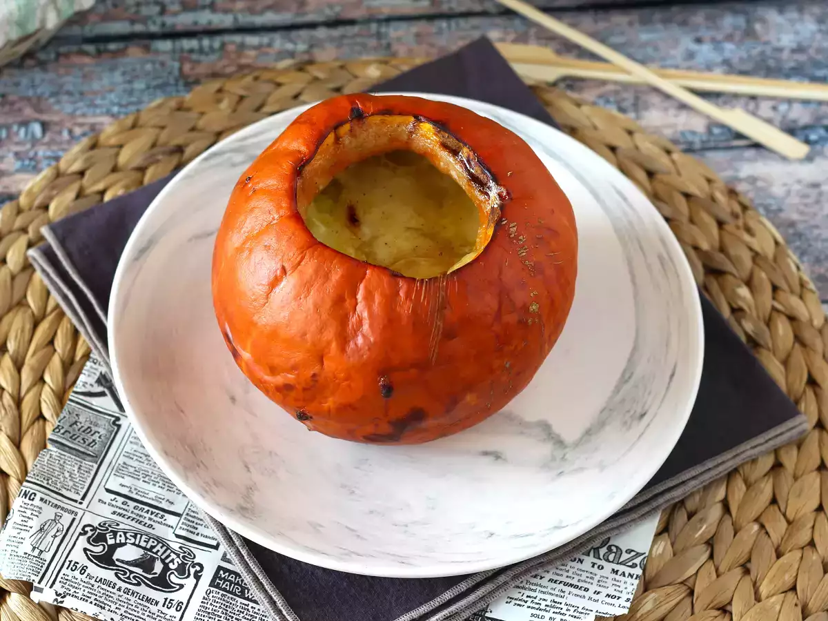 Autumn Reblochon fondue in a red kuri squash! - photo 3