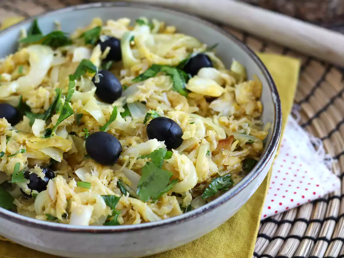 Bacalhau à brás - a super-easy portuguese cod recipe! - photo 2