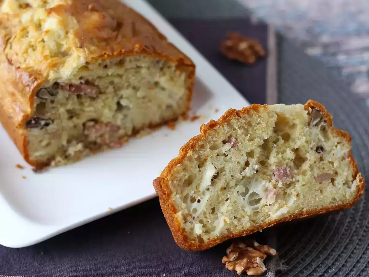 Bacon, goat cheese and walnut loaf - photo 3