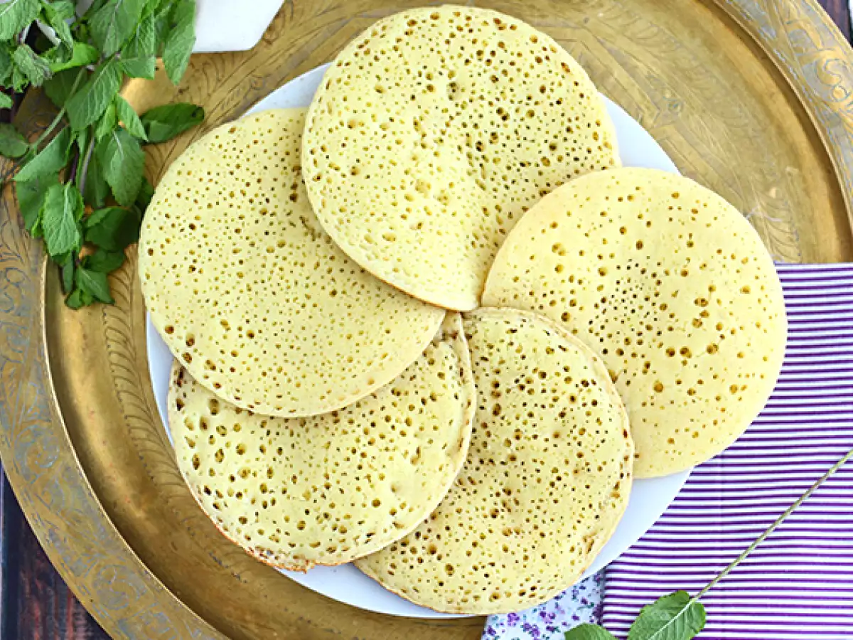 Baghrirs, Moroccan Thousand-Hole Pancakes - photo 3