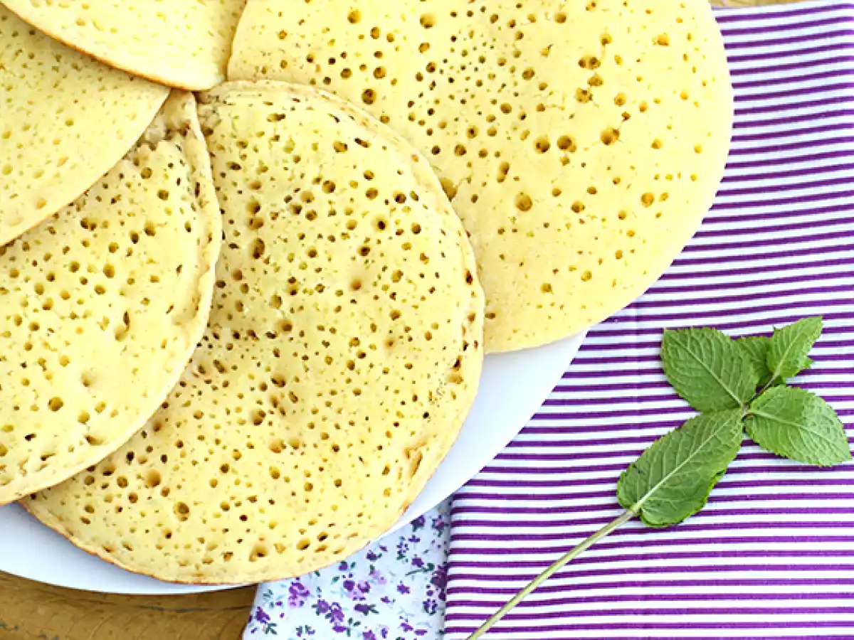 Baghrirs, the moroccan pancakes with a thousand holes