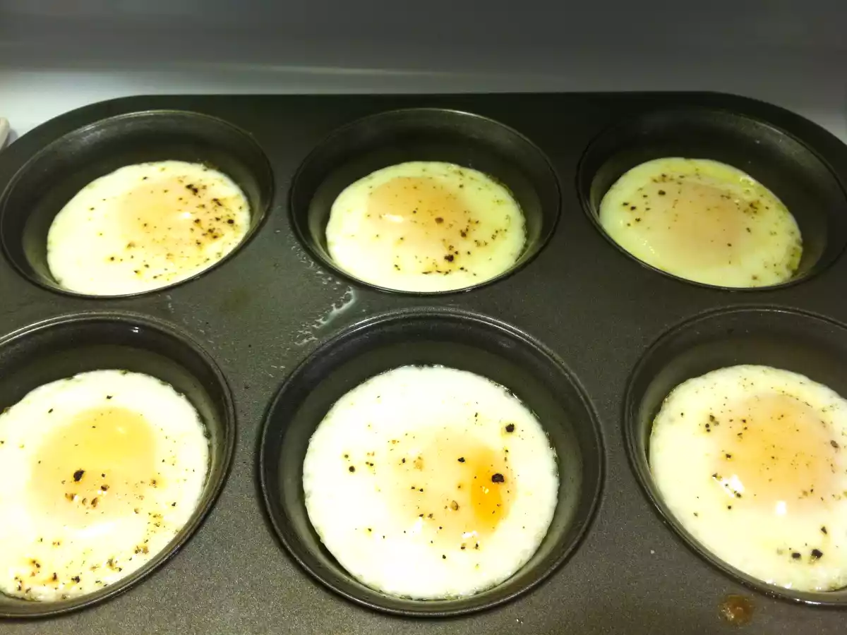 Baked Eggs (in a muffin tin)
