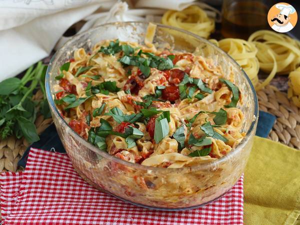 Baked feta pasta with cherry tomatoes - a viral recipe - photo 4