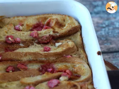 Baked french toast with prink pralines topping, photo 3