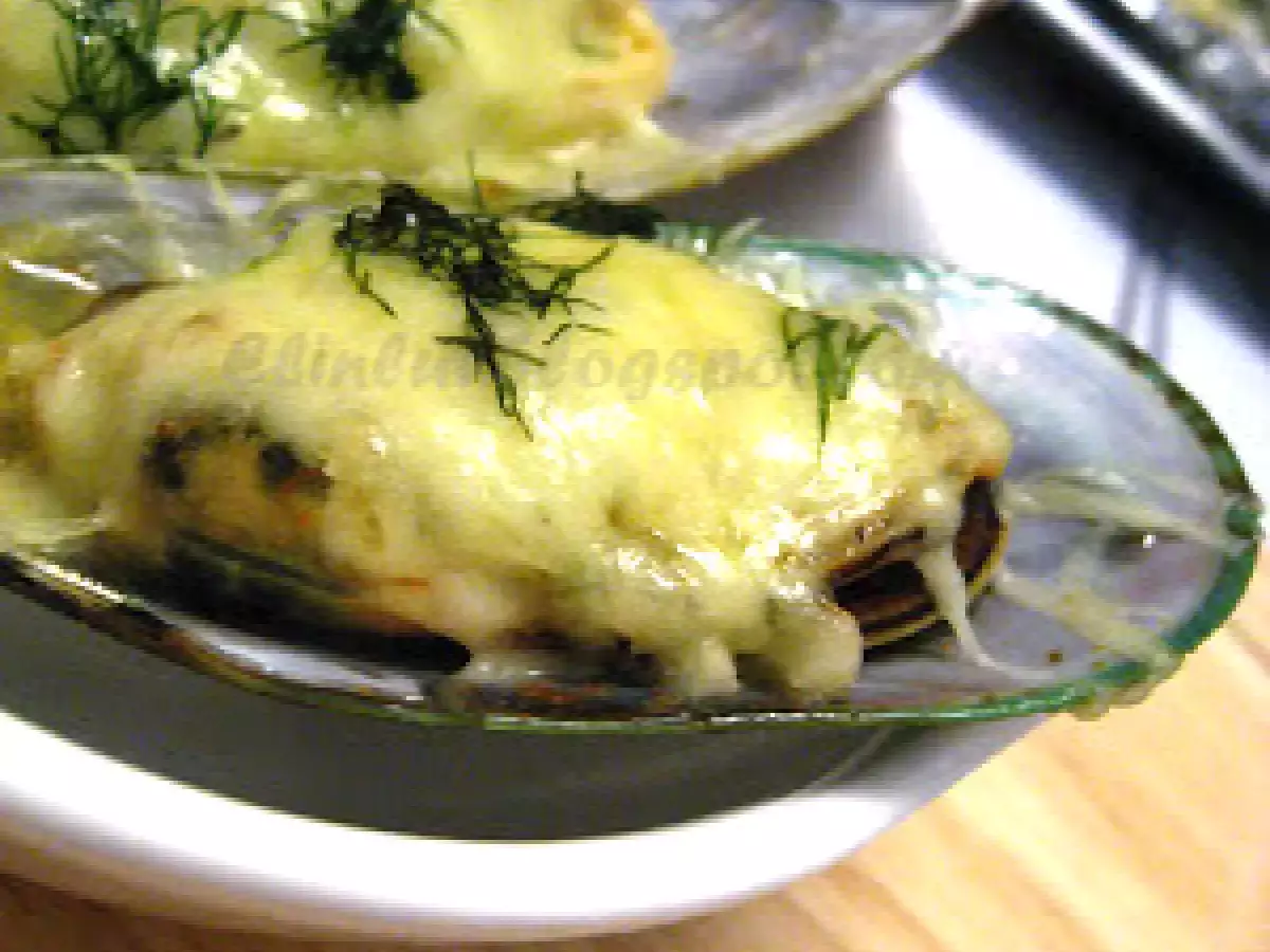 Baked NZ Mussels With Garlic, Cheese & Dills - photo 2