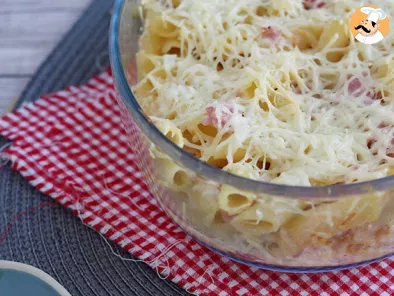 Baked pasta with ham and cheese - photo 2