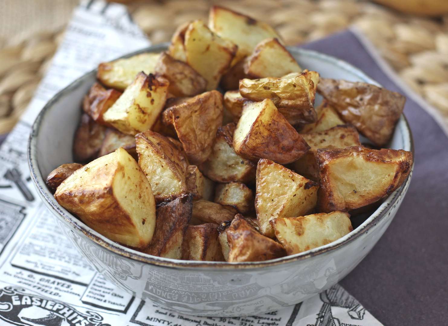 Baked potatoes in the air fryer Recipe Petitchef