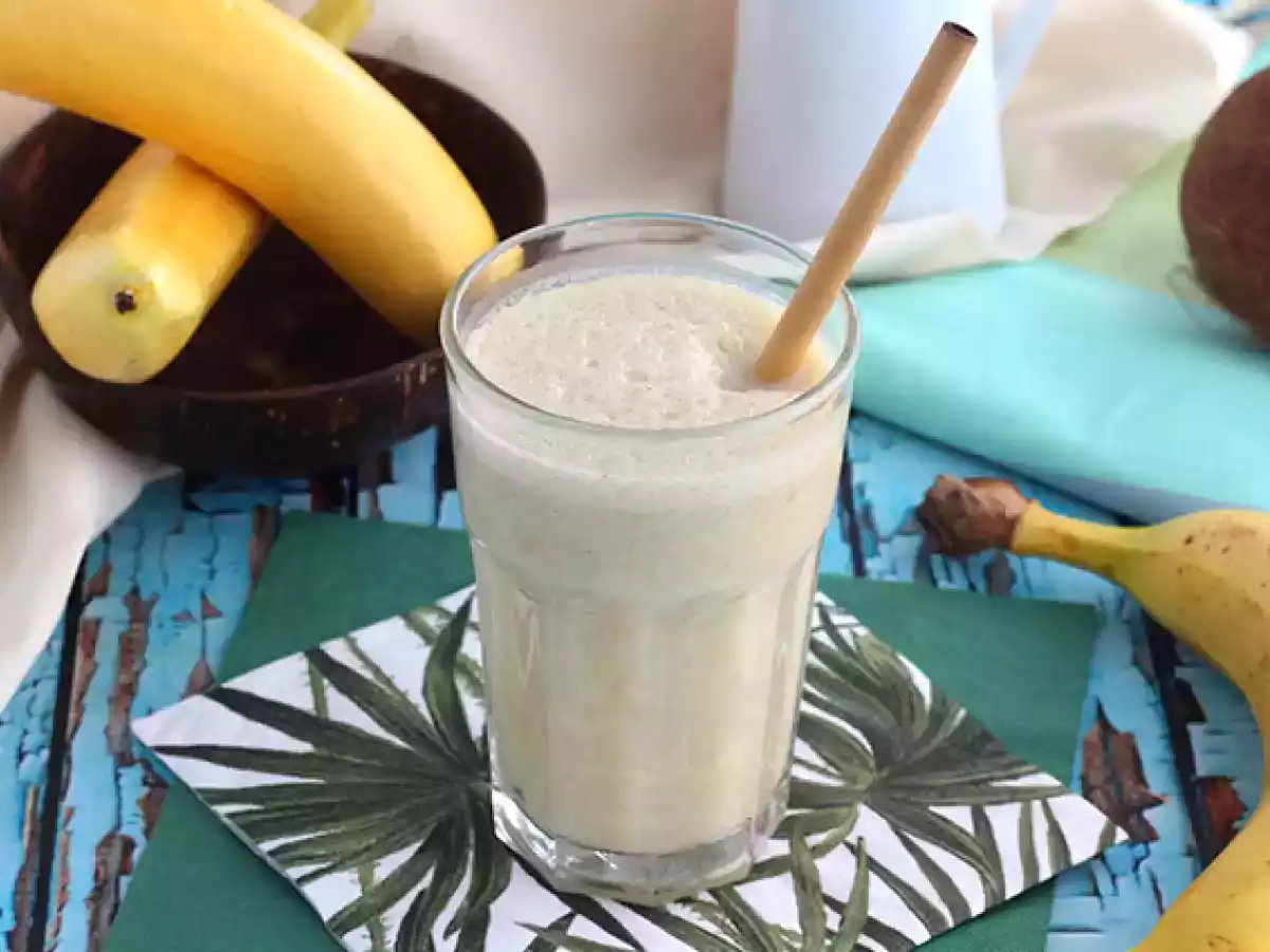 Banana and vanilla milkshake