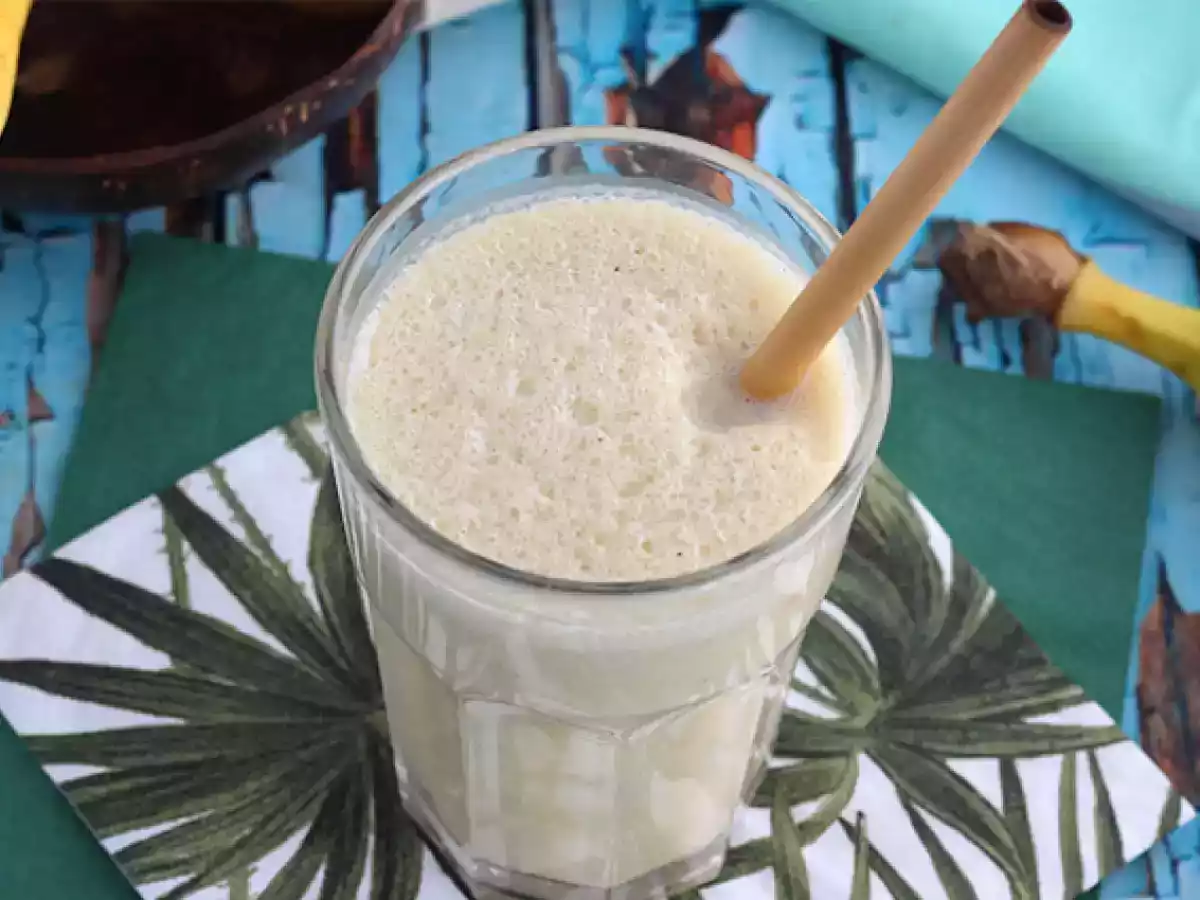 Banana and vanilla milkshake - photo 4