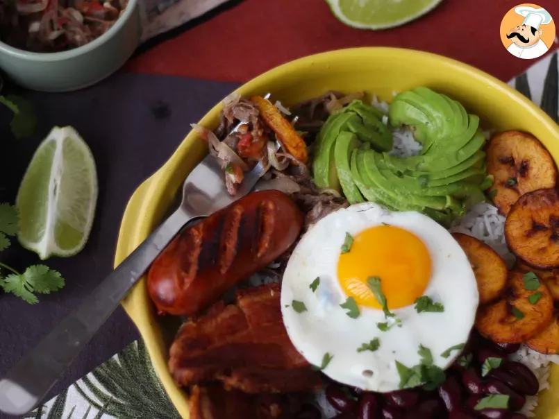 Bandeja Paisa, the Colombian dish full of flavors and tradition, photo 4