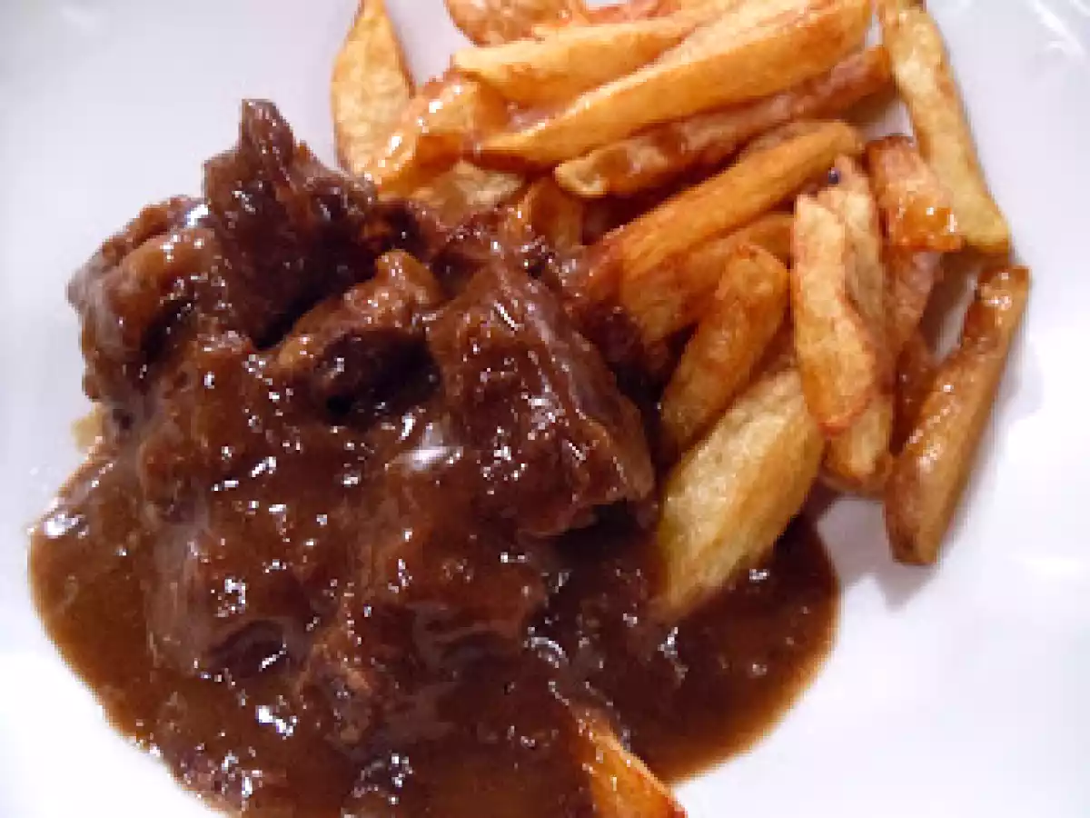Beef Shin and Bone Marrow in Taddy Porter - The Perfect Gravy