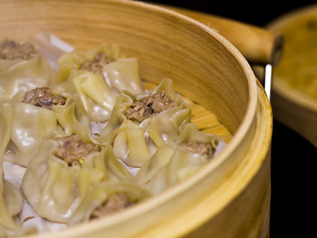 Beef siomai (steamed beef dumplings)