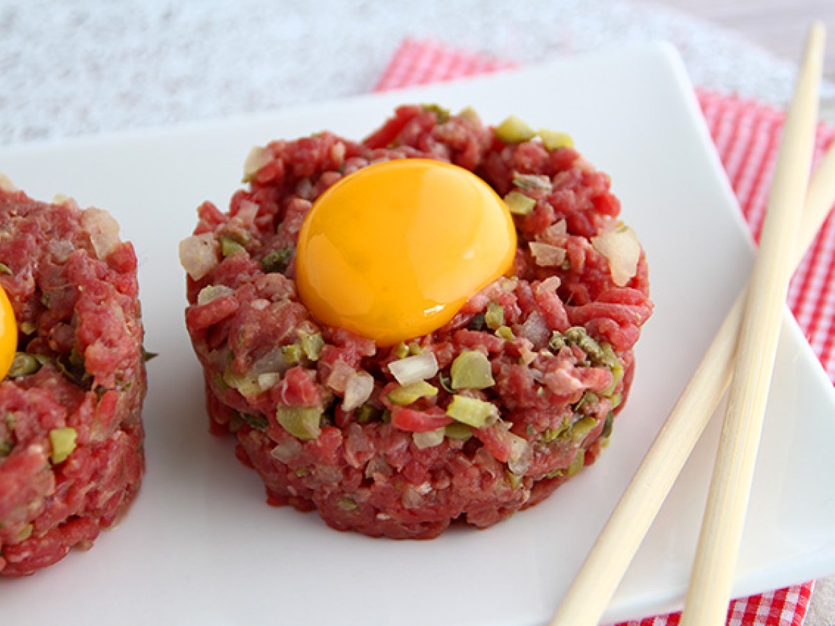 Beef steak tartare