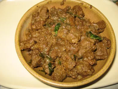 Beef Varattiyathu/ Spicy Kerala Beef Roast
