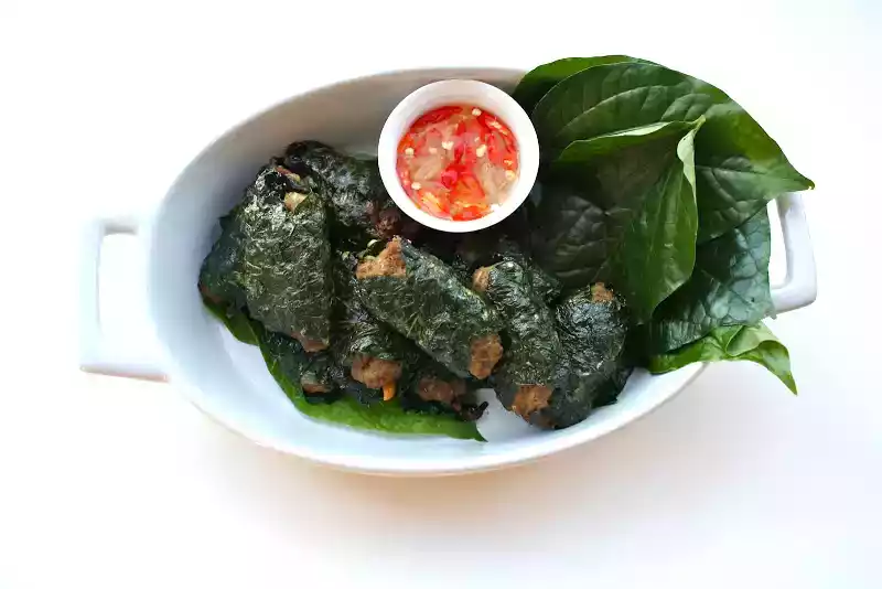 Easy beef wrapped in pepper leaves recipe