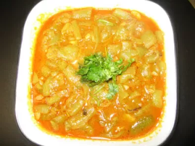 Beerakaya Jeelakarra Karam Kura/RidgeGourd Curry with Cumin Flavored Chilly Powder