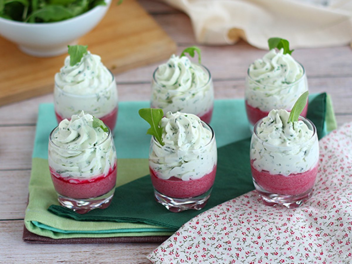 Beet and arugula mousse verrines