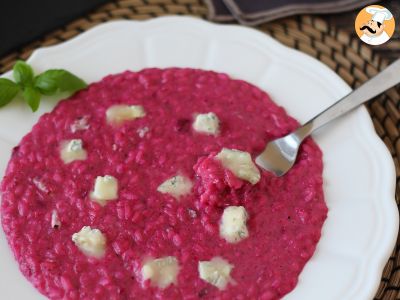 Beet and gorgonzola risotto: an explosion of color and intense flavors - photo 4