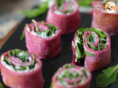 Beet crepe rolls with ricotta cheese and arugula - photo 2