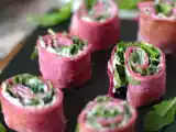 Beet crepe rolls with ricotta cheese and arugula, photo 1