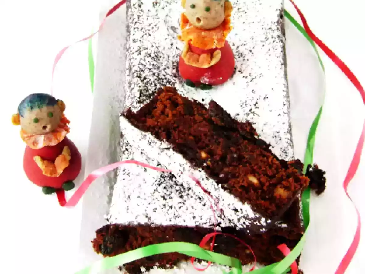 BETTY MAMMA'S FRUIT CAKE... 'the' cake of the year! - photo 2