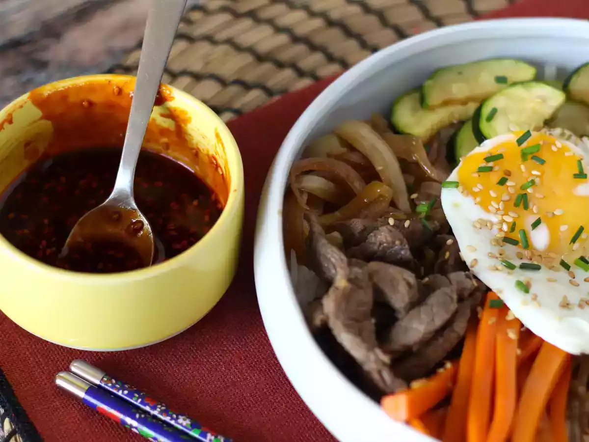 Bibimbap, the traditional korean dish - photo 5