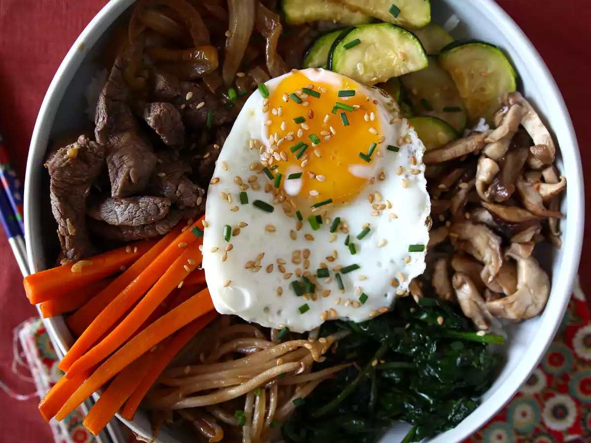 Bibimbap, the traditional korean dish - photo 6