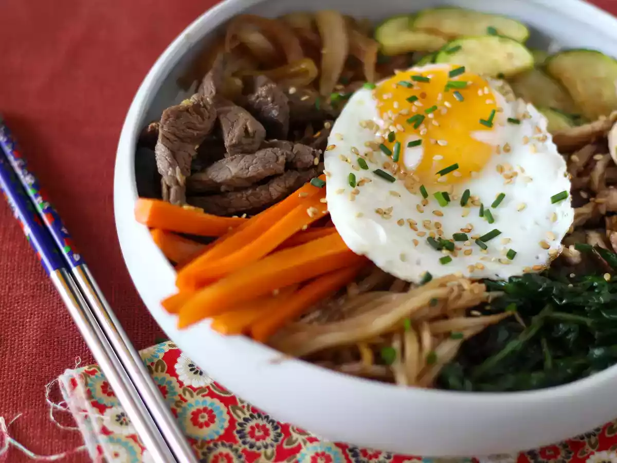 Bibimbap, the traditional korean dish - photo 8