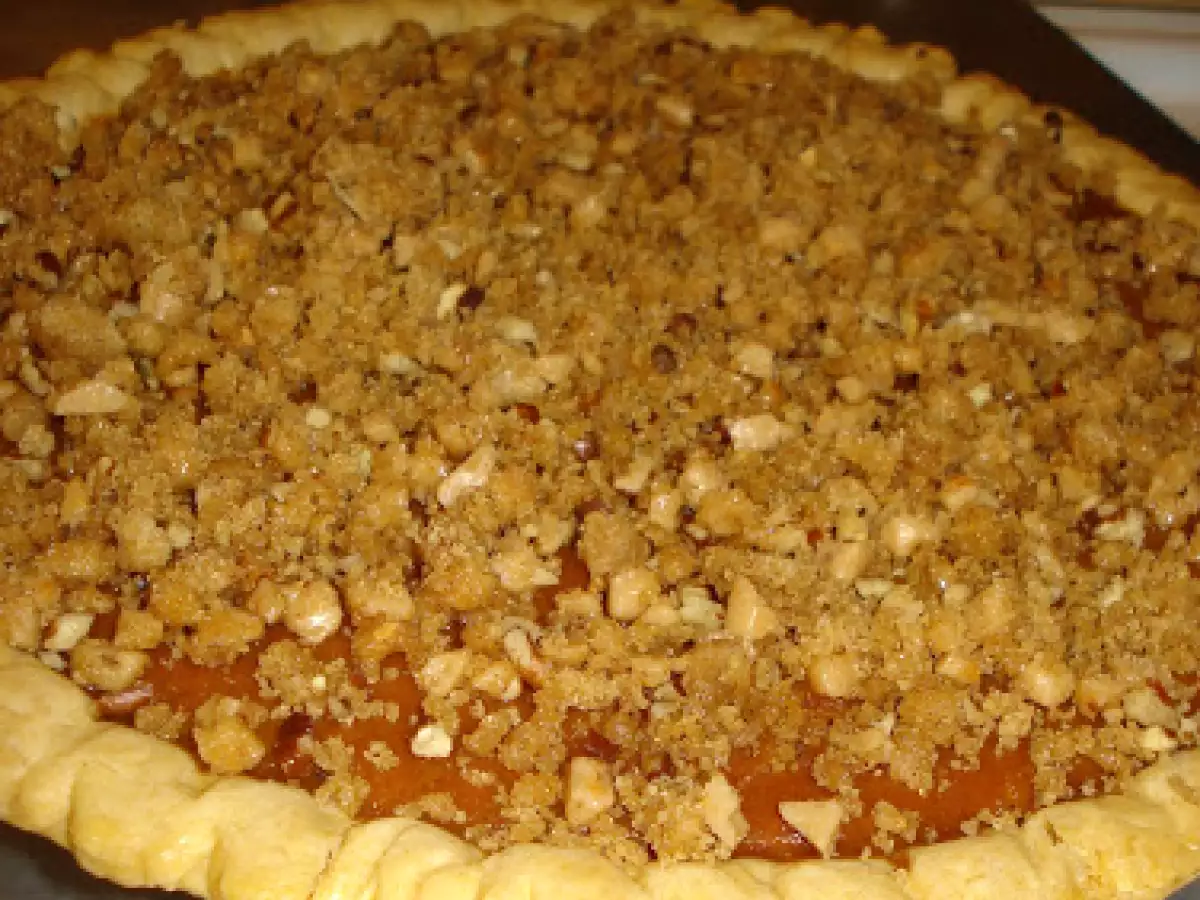 Birthday Treat: Pumpkin Apple Butter Pie with Toffee Streusel Topping - photo 4