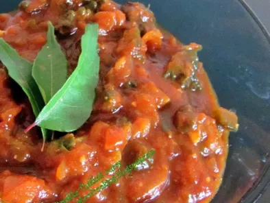 Bittergourd tomato curry(pavakka thakkali curry)