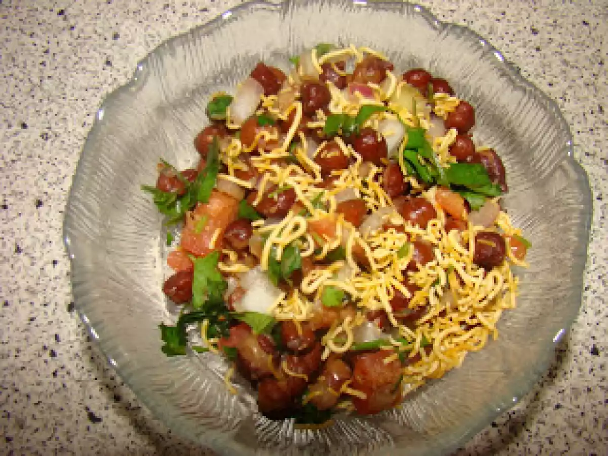 Black Chick Peas Salad (Kala Chana Masala Chat)