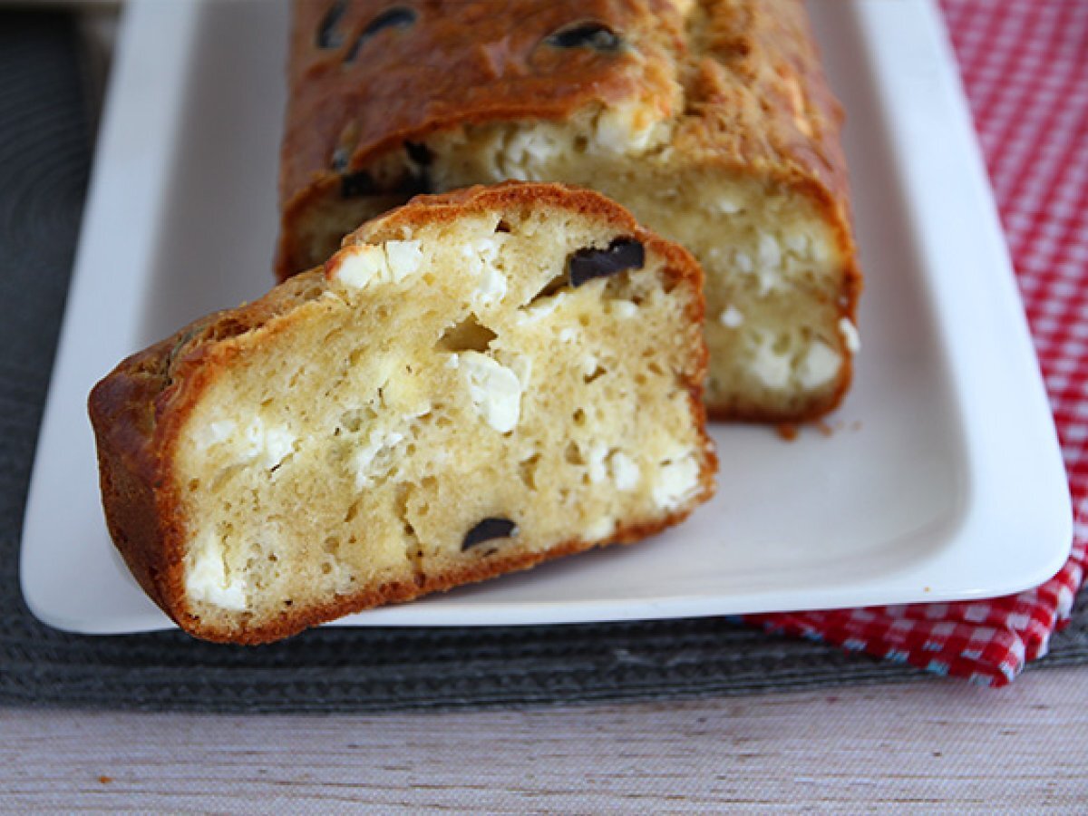 Black olives and feta cake - photo 3