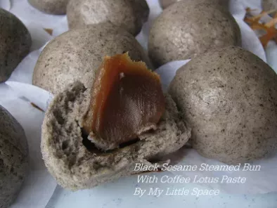 Black Sesame Steamed Bun With Coffee Lotus Paste - photo 3