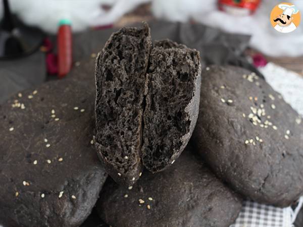 Black squid ink buns - photo 2