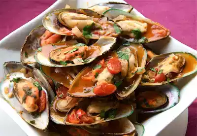 Bloody caesar mussels recipe: quick and tasty dinner