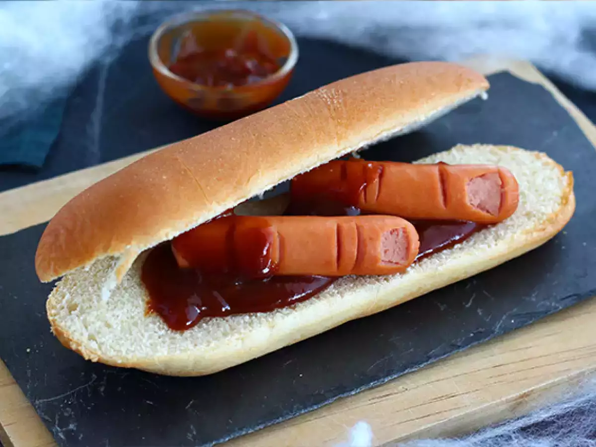 Bloody Halloween Hot Dogs - photo 3