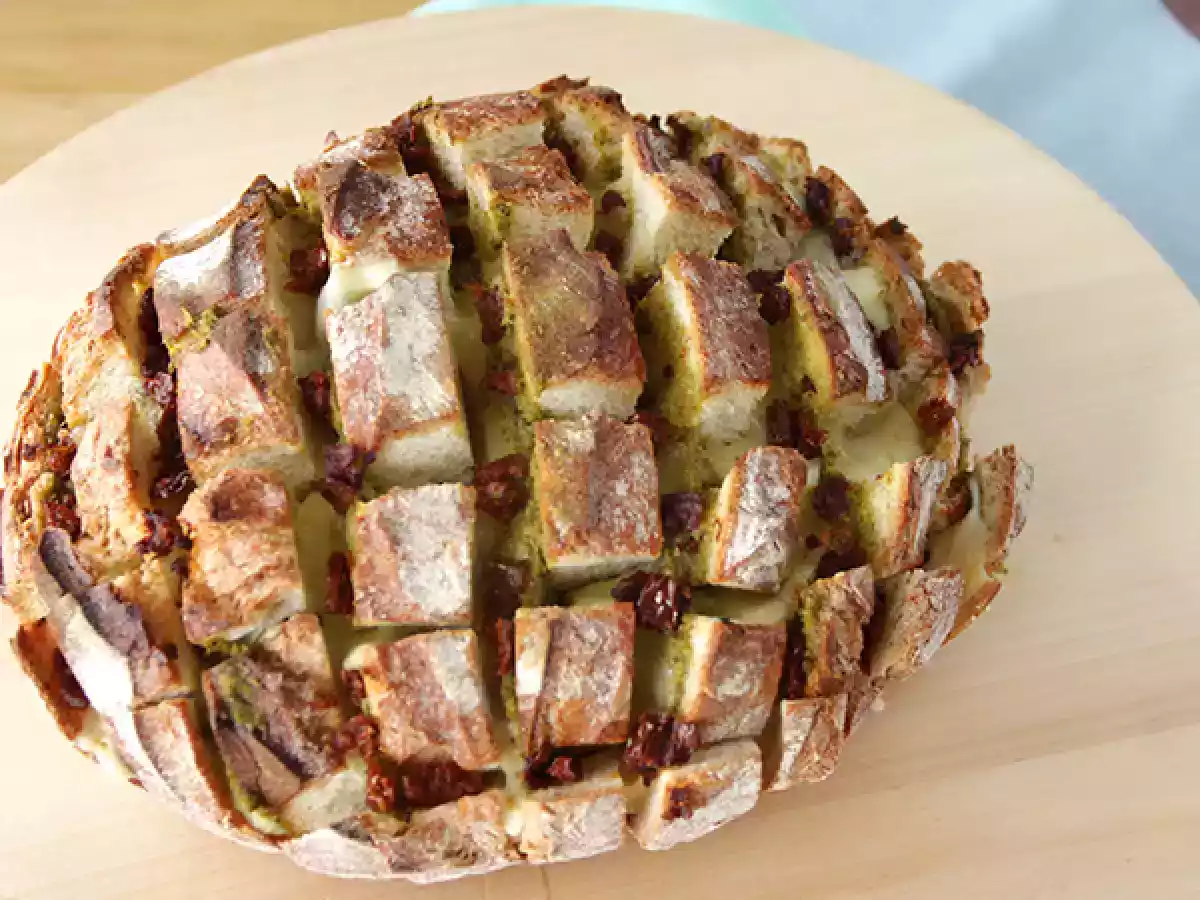 Blooming bread with pesto and cheese - video recipe ! - photo 2
